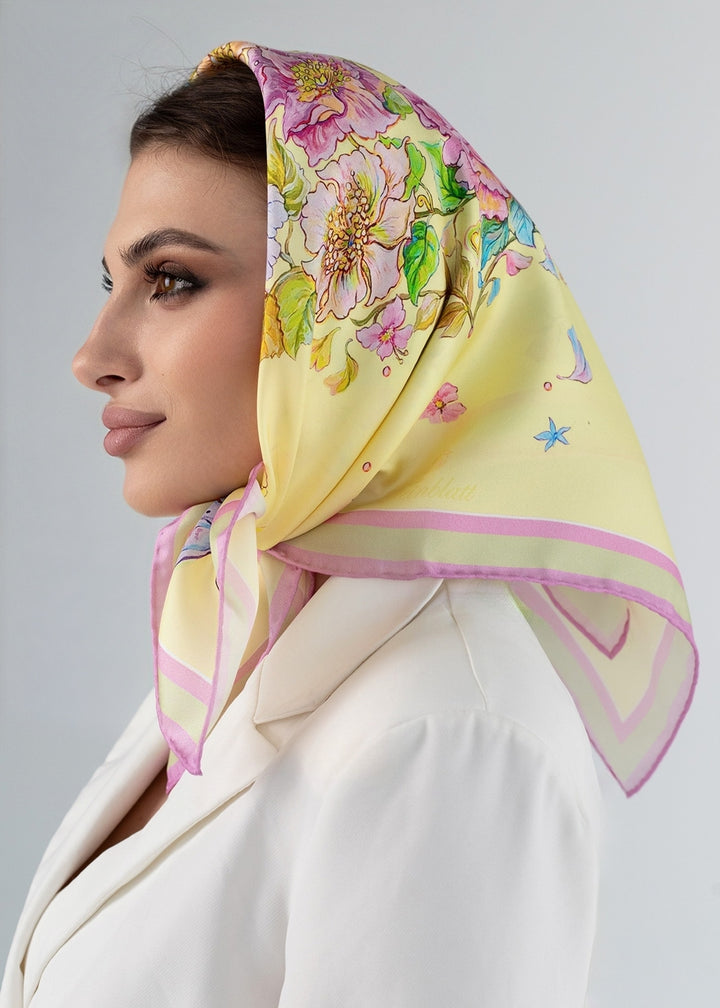 Seidentuch Zauberwald Morgen 65×65 gelbes Tuch mit Blumenmuster, Design Iryna Feinblatt