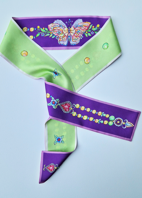 Designer Seidenschal mit Schmetterling und Perlen in lila und mint, stilvoll und elegant, von Iryna Feinblatt.
